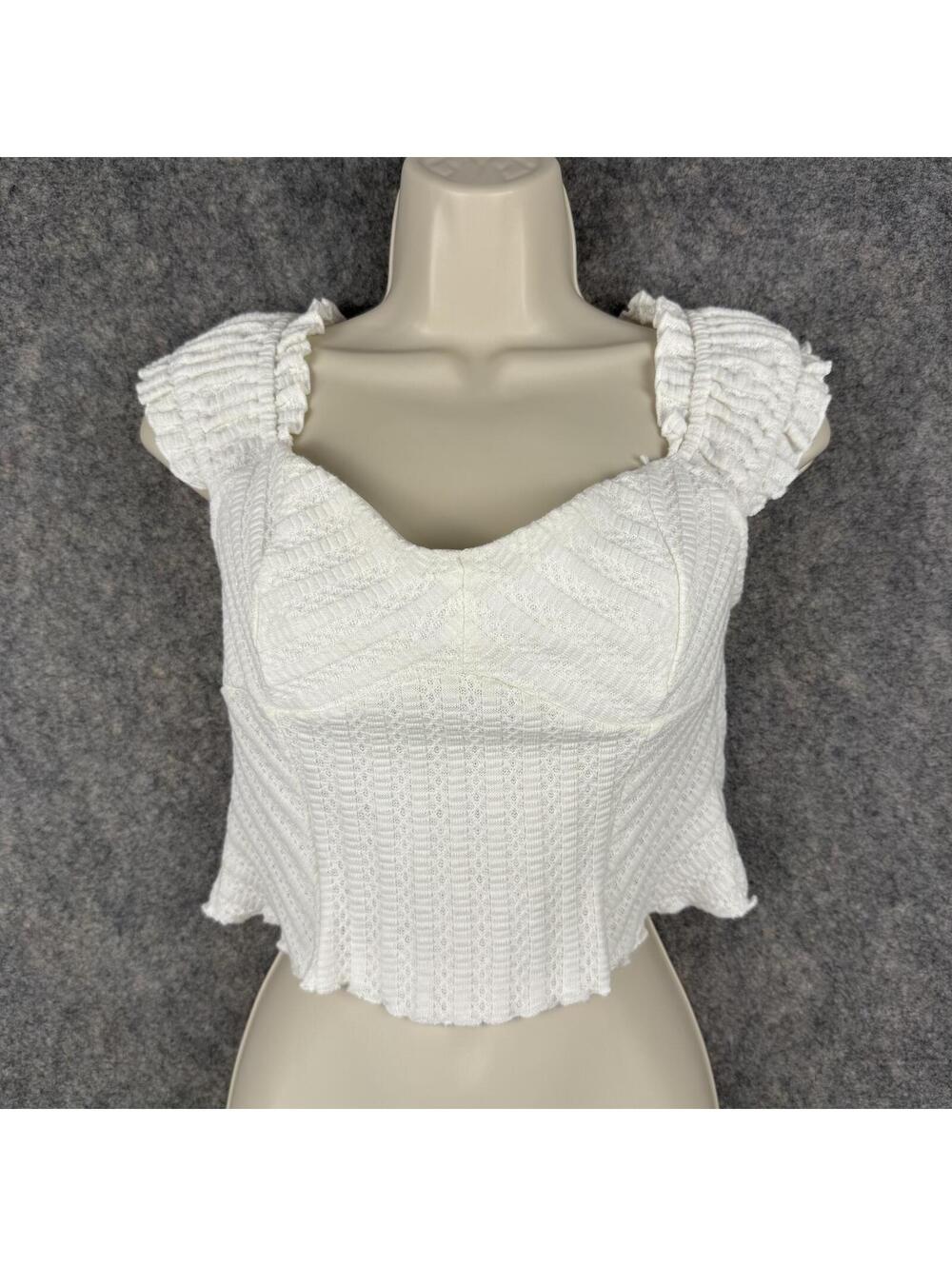 Kirious Textured Fitted Knit Crop Top White Elastic Drop Straps Size Medium 434